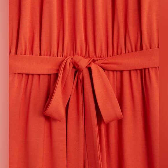 Flounce Halter Midi Dress - Picture 4 of 4